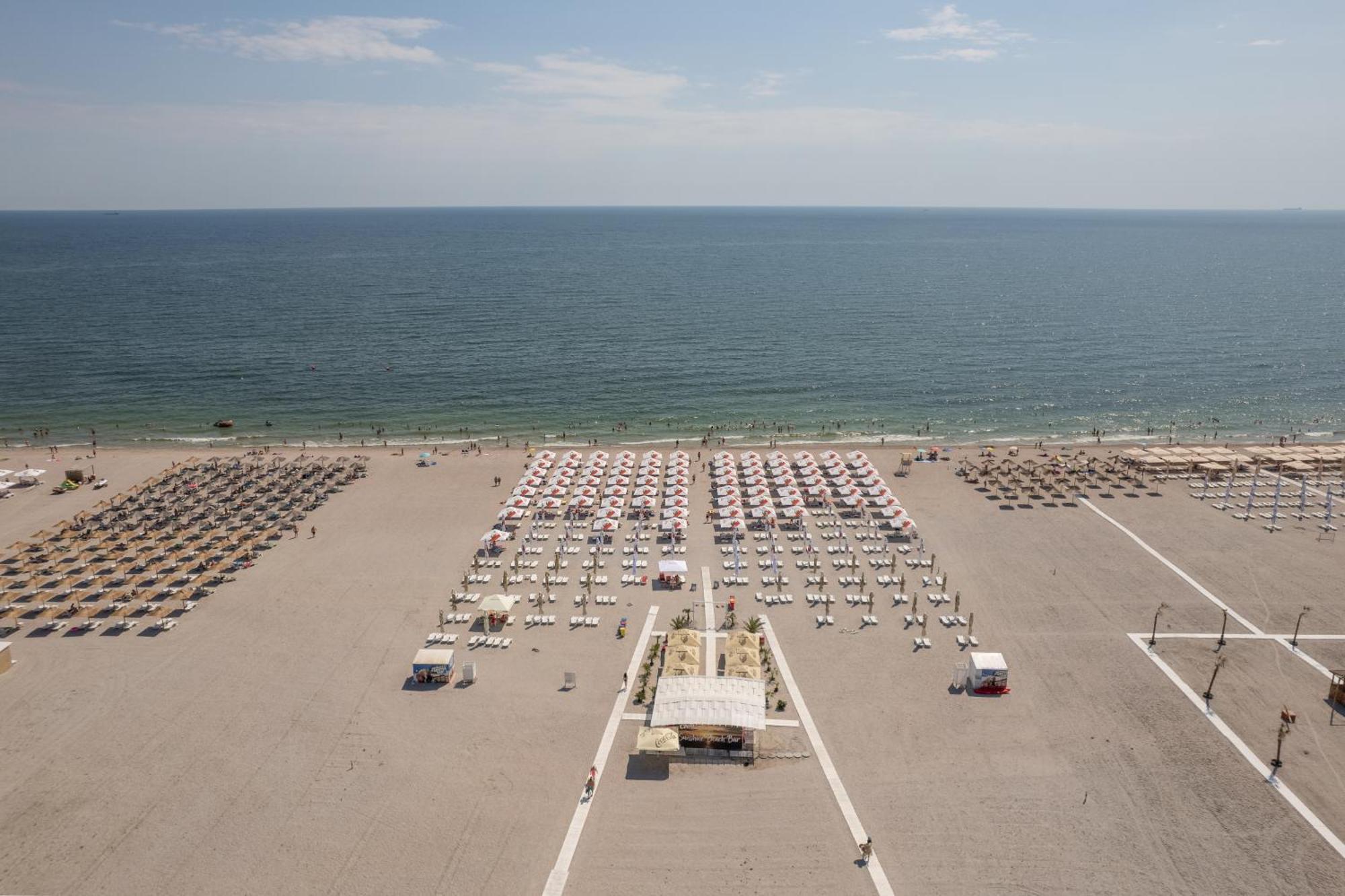 Hotel Orfeu Mamaia Kültér fotó